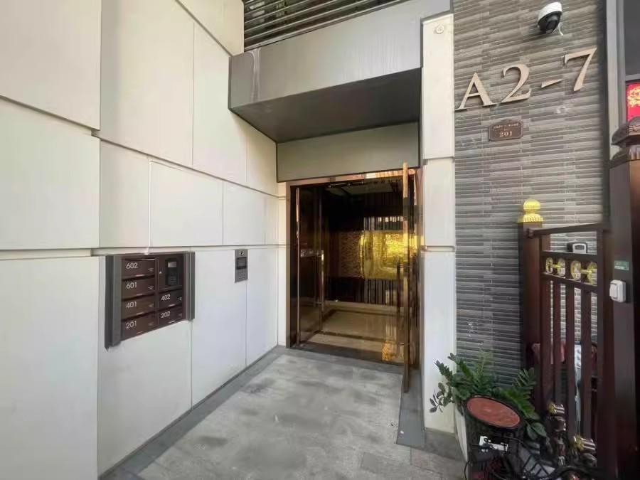 深圳龙华地铁口超值法拍房港铁天颂叠墅1089万起拍顶级配套与性价比兼得-第4张图片-法拍在线官网