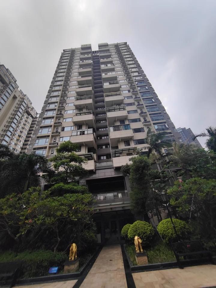 深圳南山富人区滨海名居鸿威海怡湾畔花园海景法拍房性价比逆天-第6张图片-法拍在线官网