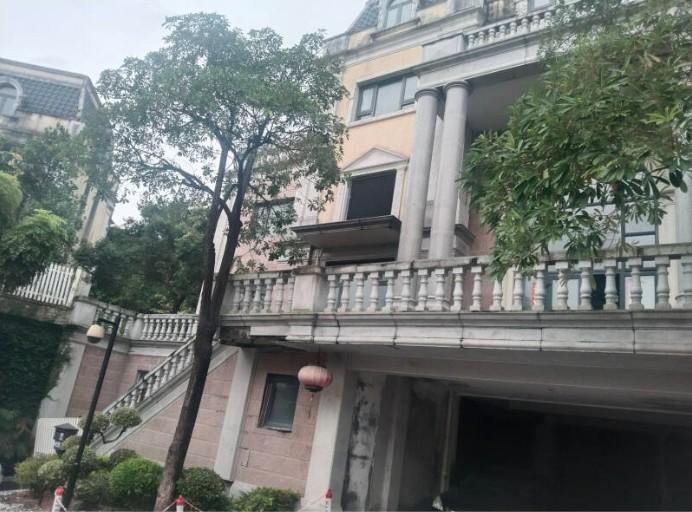 独栋别墅法拍房总价4千万起深圳西丽山庄为何能成为富豪心头好？-第5张图片-法拍在线官网