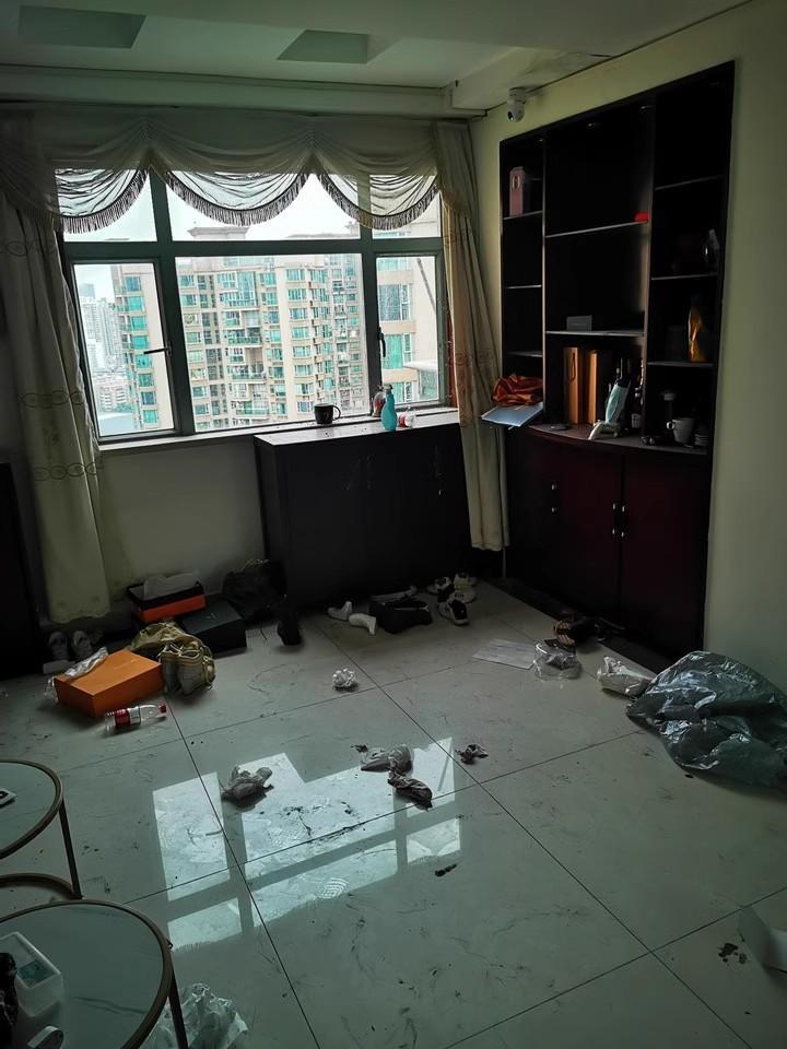 捡漏250万深圳宝中尚都花园法拍房稀缺带天台花园顶复120㎡尊享200+㎡-第9张图片-深圳法拍房房源信息官方网站