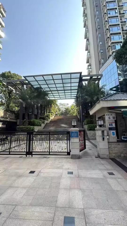 省870万解锁深圳鸿威海怡湾畔花园法拍房，拥南山奢居享稀缺海景-第12张图片-深圳法拍房房源信息官方网站