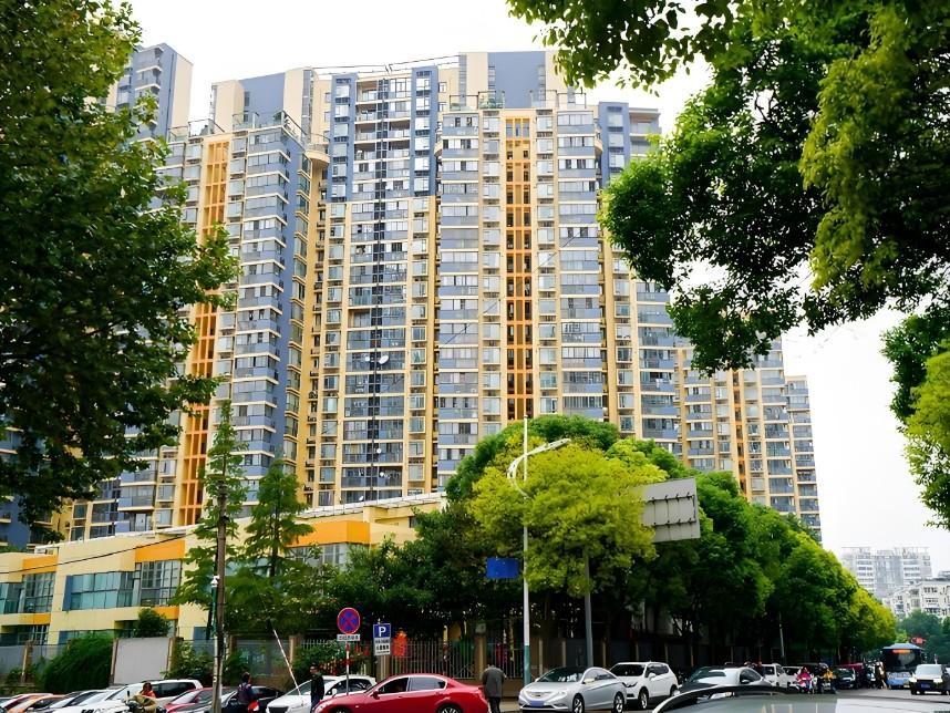深圳福田金色家园法拍房地铁口臻稀资源景田商圈核芯繁华触手可得-第2张图片-法拍在线官网