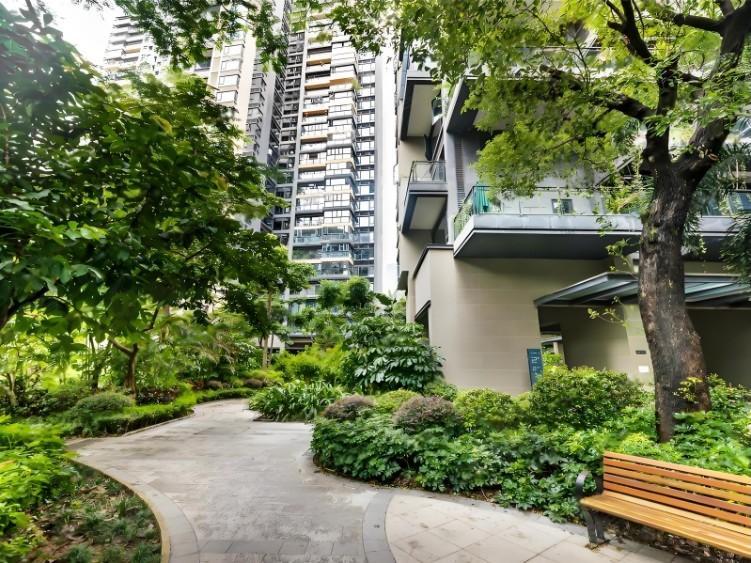 深圳南山波托菲诺香山里稀缺大宅法拍房静享高尔夫景观坐拥塘朗山美色-第1张图片-法拍在线官网