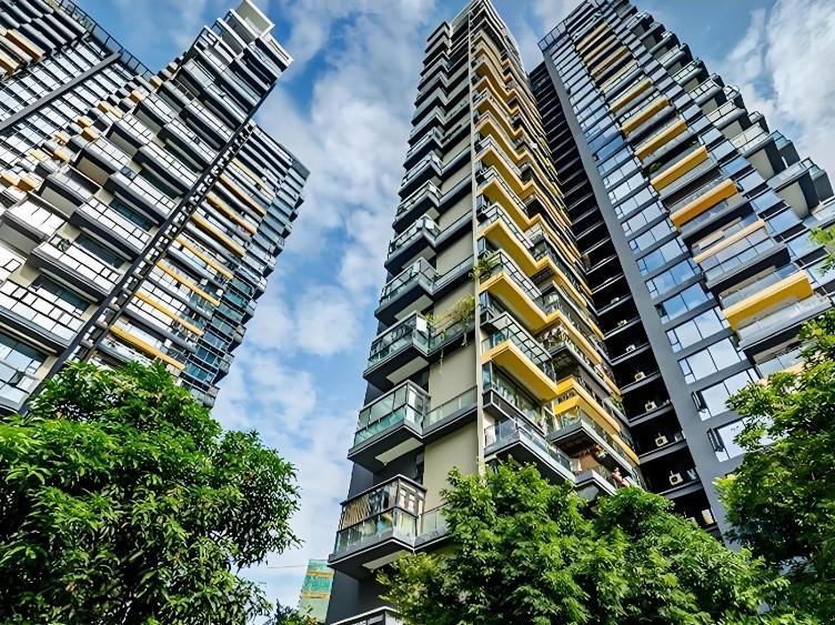 深圳南山波托菲诺香山里稀缺大宅法拍房静享高尔夫景观坐拥塘朗山美色