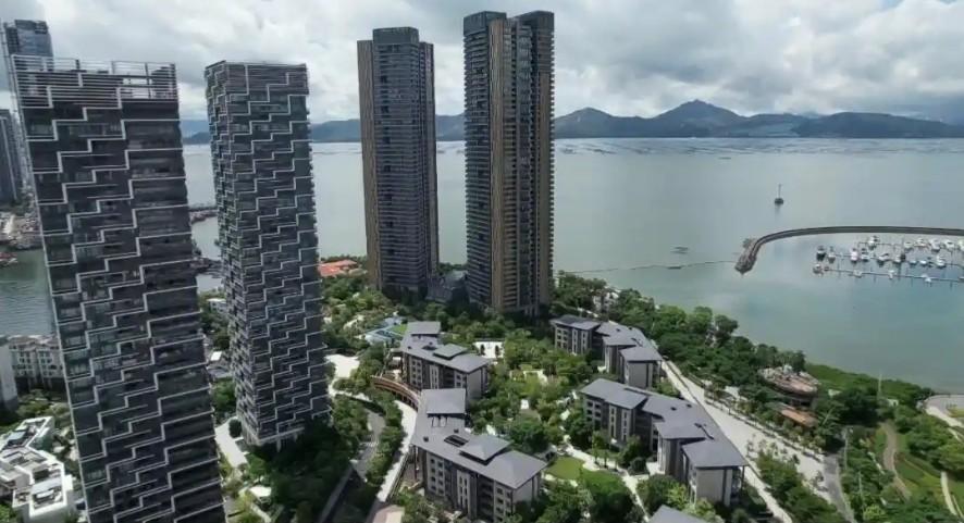 51层云端奢居法拍房海上世界双玺花园二期揽山海盛景收天海一色-第2张图片-法拍在线官网