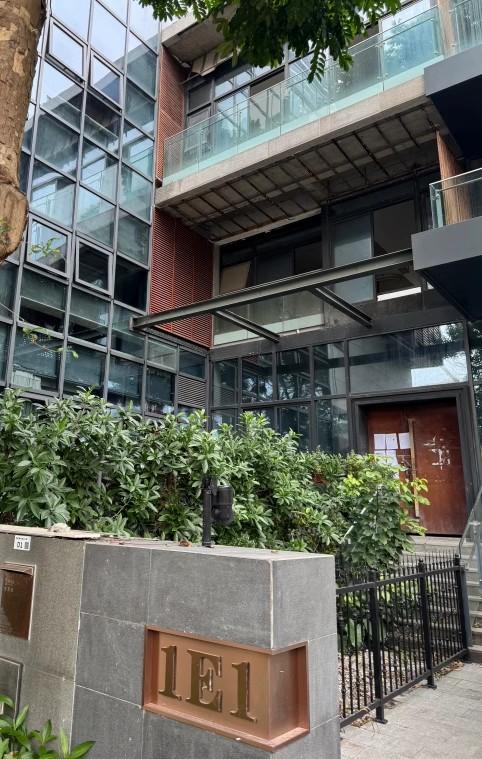 价值飙升深圳法拍房市场惊现稀缺难遇的三套复式别墅资源5.1折解锁-第10张图片-法拍在线官网