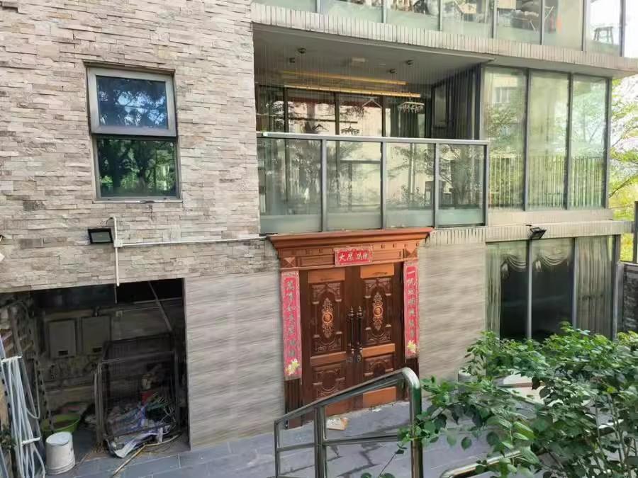 价值飙升深圳法拍房市场惊现稀缺难遇的三套复式别墅资源5.1折解锁-第3张图片-法拍在线官网