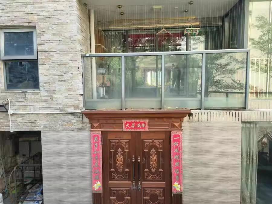 价值飙升深圳法拍房市场惊现稀缺难遇的三套复式别墅资源5.1折解锁-第2张图片-法拍在线官网