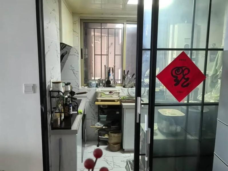 深圳南山3套爆款法拍房集结狂省近千万抢南实旁大五居/华润城靓宅/纯水岸双拼-第10张图片-法拍在线官网