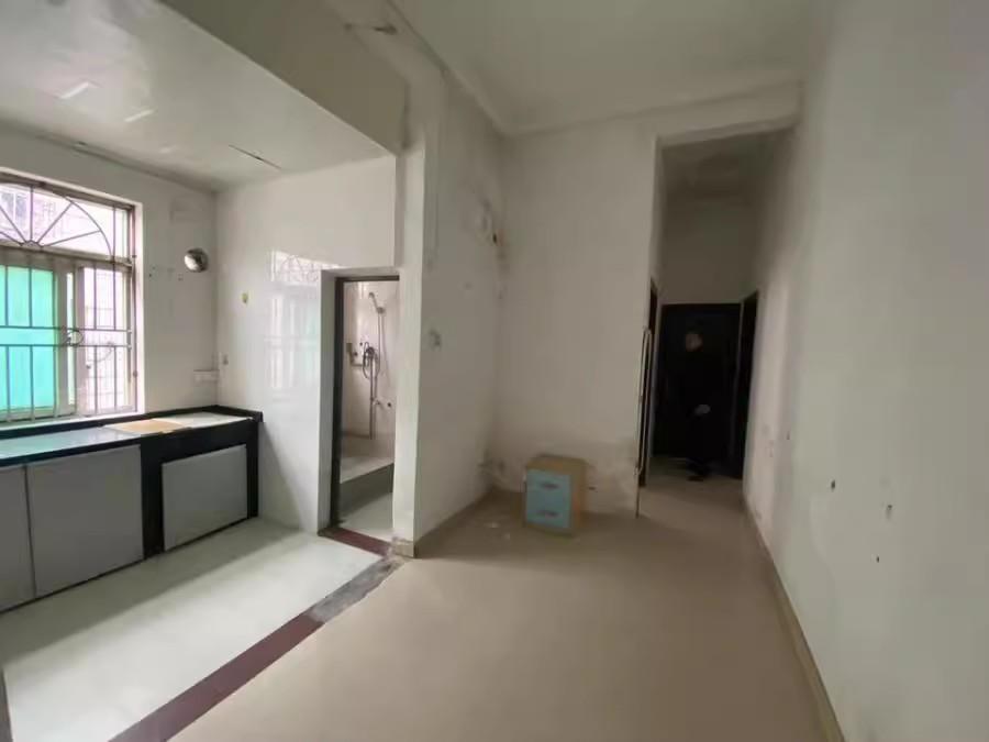 可租可住可规划！深圳宝安翻身4层私宅法拍房422㎡实用空间+成熟出租配套-第3张图片-法拍在线官网
