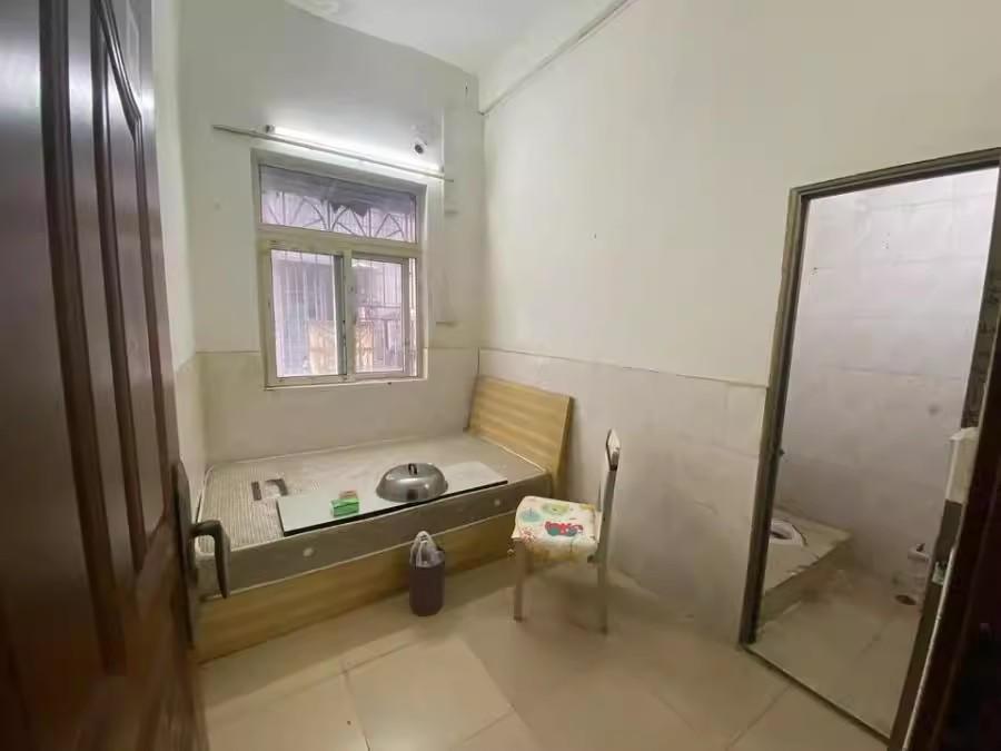 可租可住可规划！深圳宝安翻身4层私宅法拍房422㎡实用空间+成熟出租配套-第6张图片-法拍在线官网