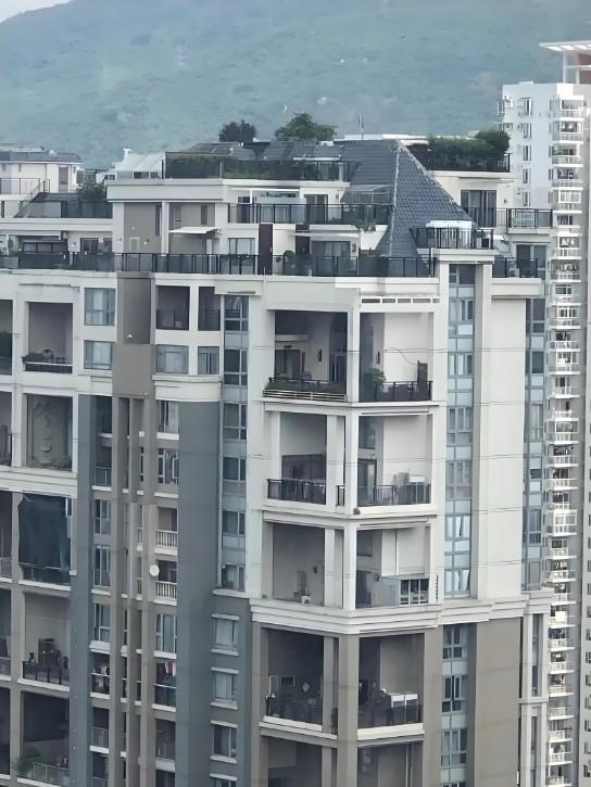 深圳中心区隐贵住区孤品福田香蜜湖第一生态苑顶复法拍房占位价值高地-第4张图片-法拍在线官网
