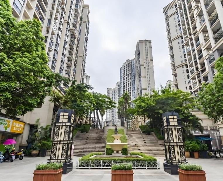 深圳西部生活方式图鉴宝安五套300W内法拍房的N种打开方式
